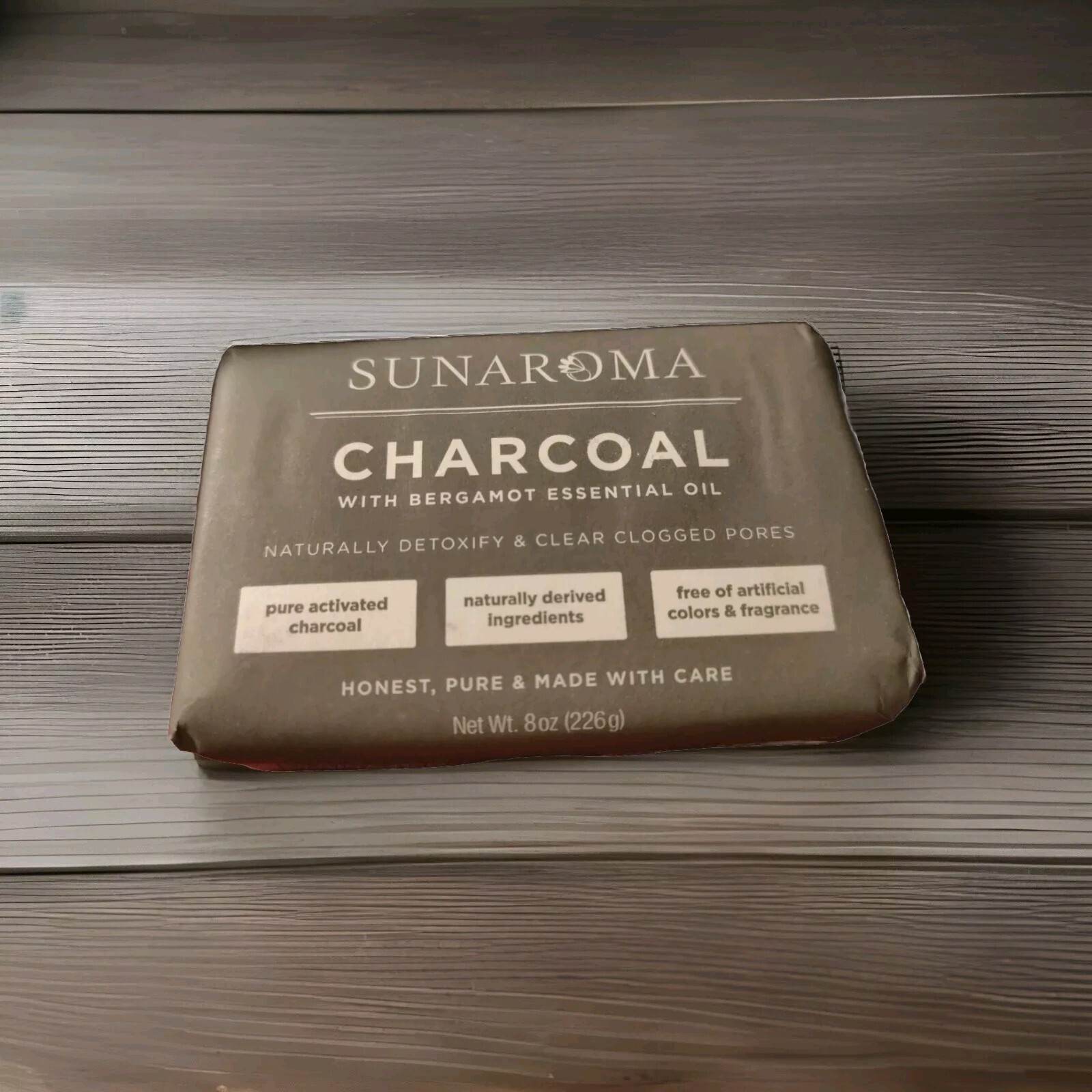 Sunaroma Charcoal Soap Bar W/Bergamot Oil 8 Oz. No Artificial Dyes Or Fragrance