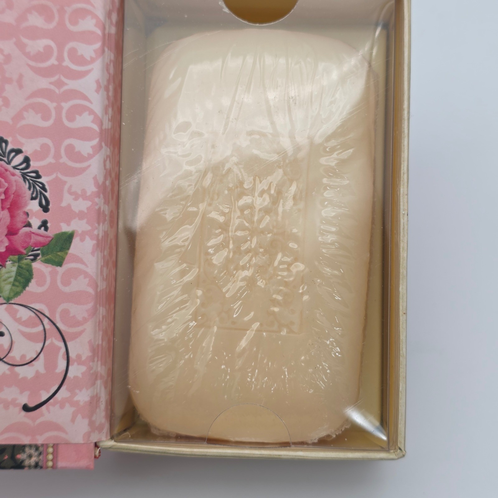 Punch Studio Citrus Passion Soap 4oz Pink Floral Keepsake Book Box New Sealed