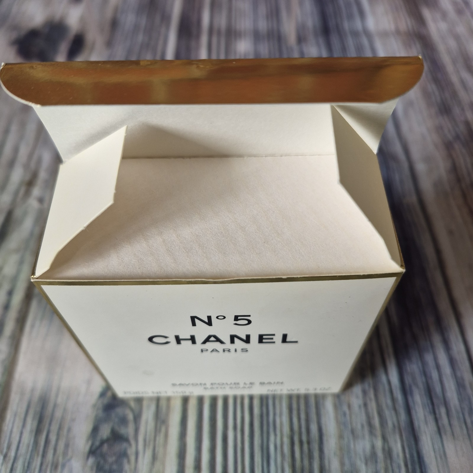 Chanel No5 Bath Soap NEW 5.3 oz 150g Savon Pour Le Bain Full Size Made in France