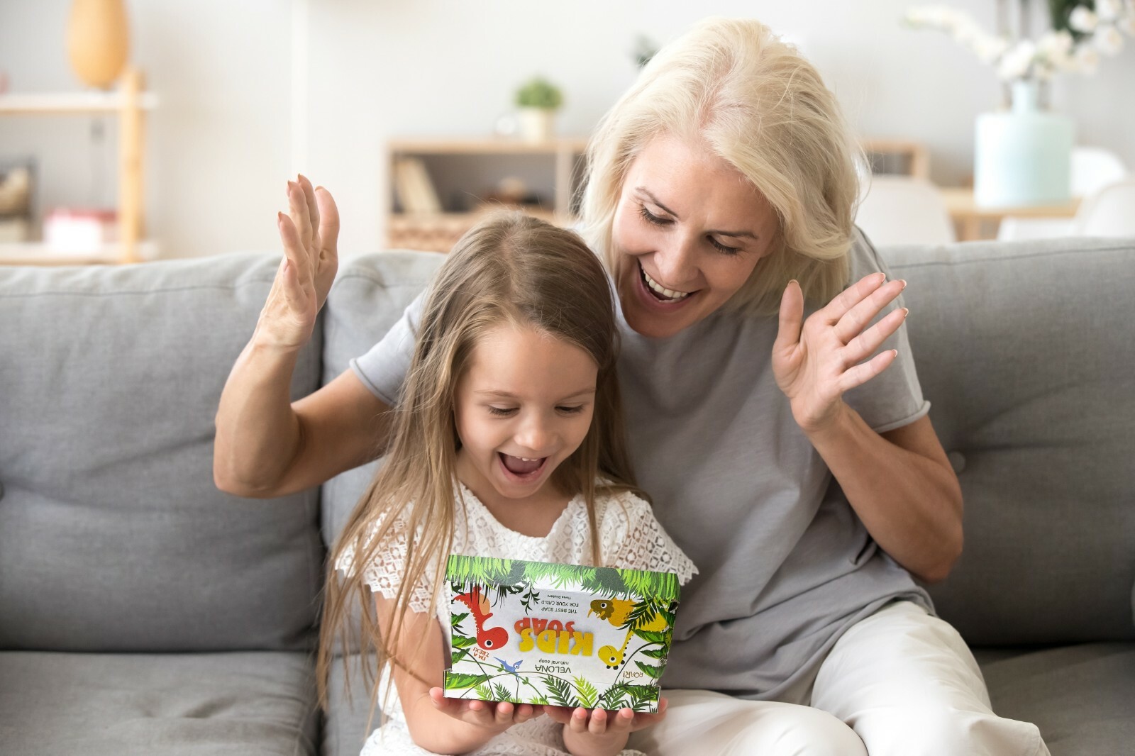 Velona Kids Soap – 3 Dinobars Gift For Girls and Boys Colored Dinosaurs All Skin