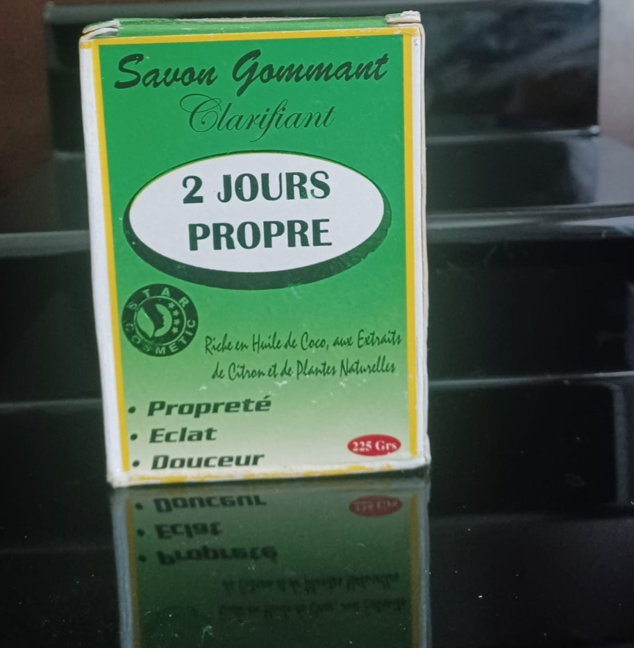 2 Jours Propre Brightening Soap Lemon Extract & Coconut Oil Deep Clean 200g
