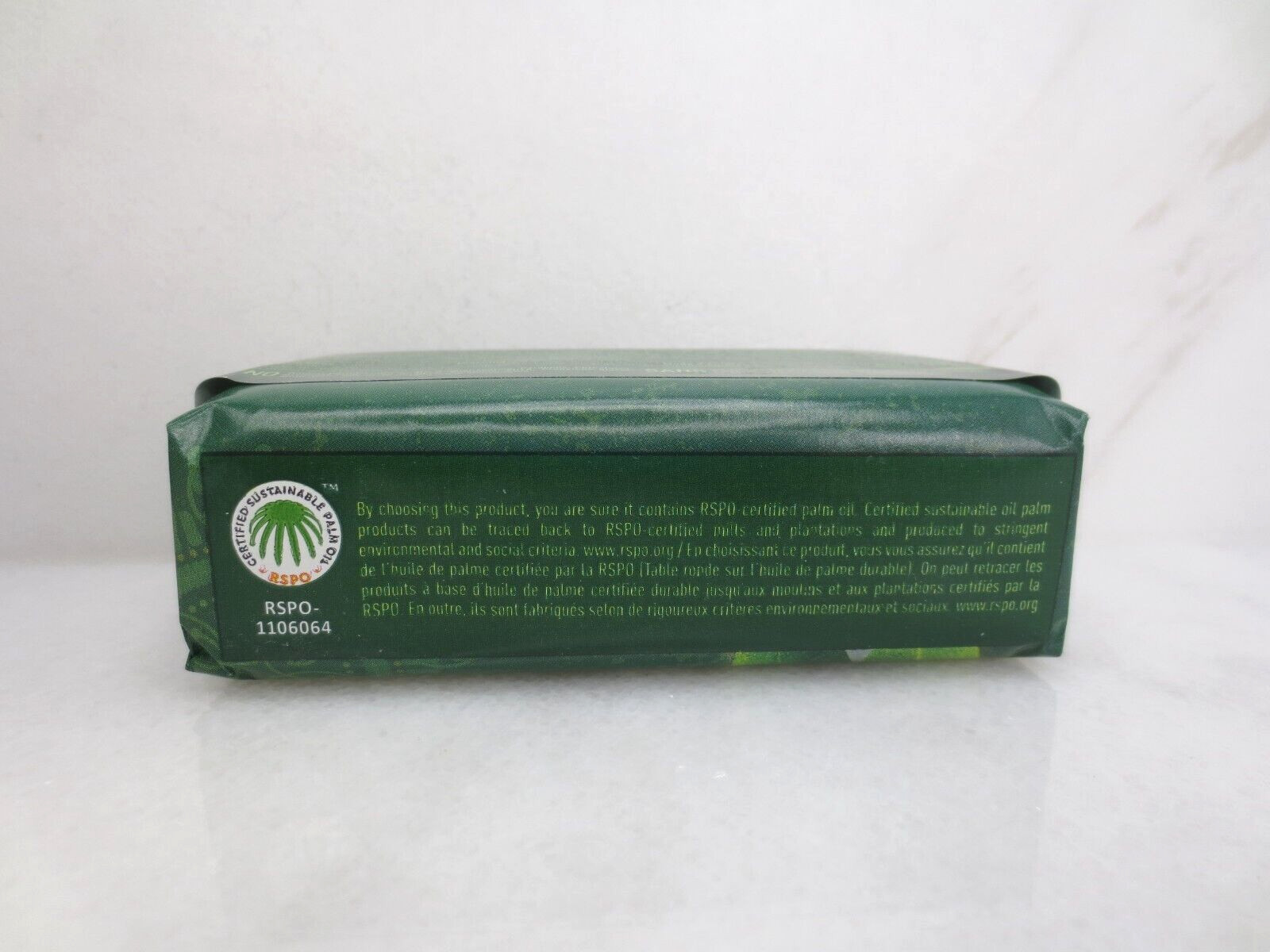 DESERT ESSENCE TEA TREE THERAPY SOAP BAR 5 OZ NWOB LOT OF 2