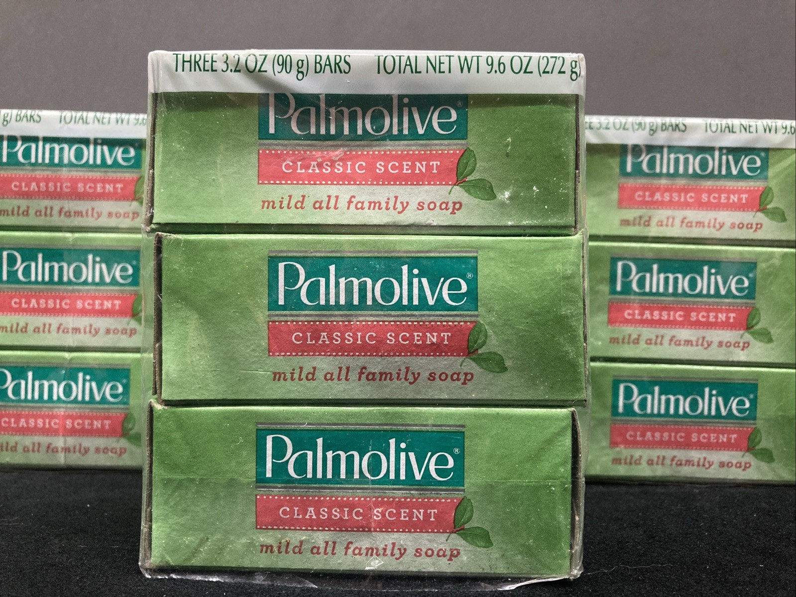 Palmolive Mild Soap Classic Scent 3.2oz. Classic Scent Lot of 30
