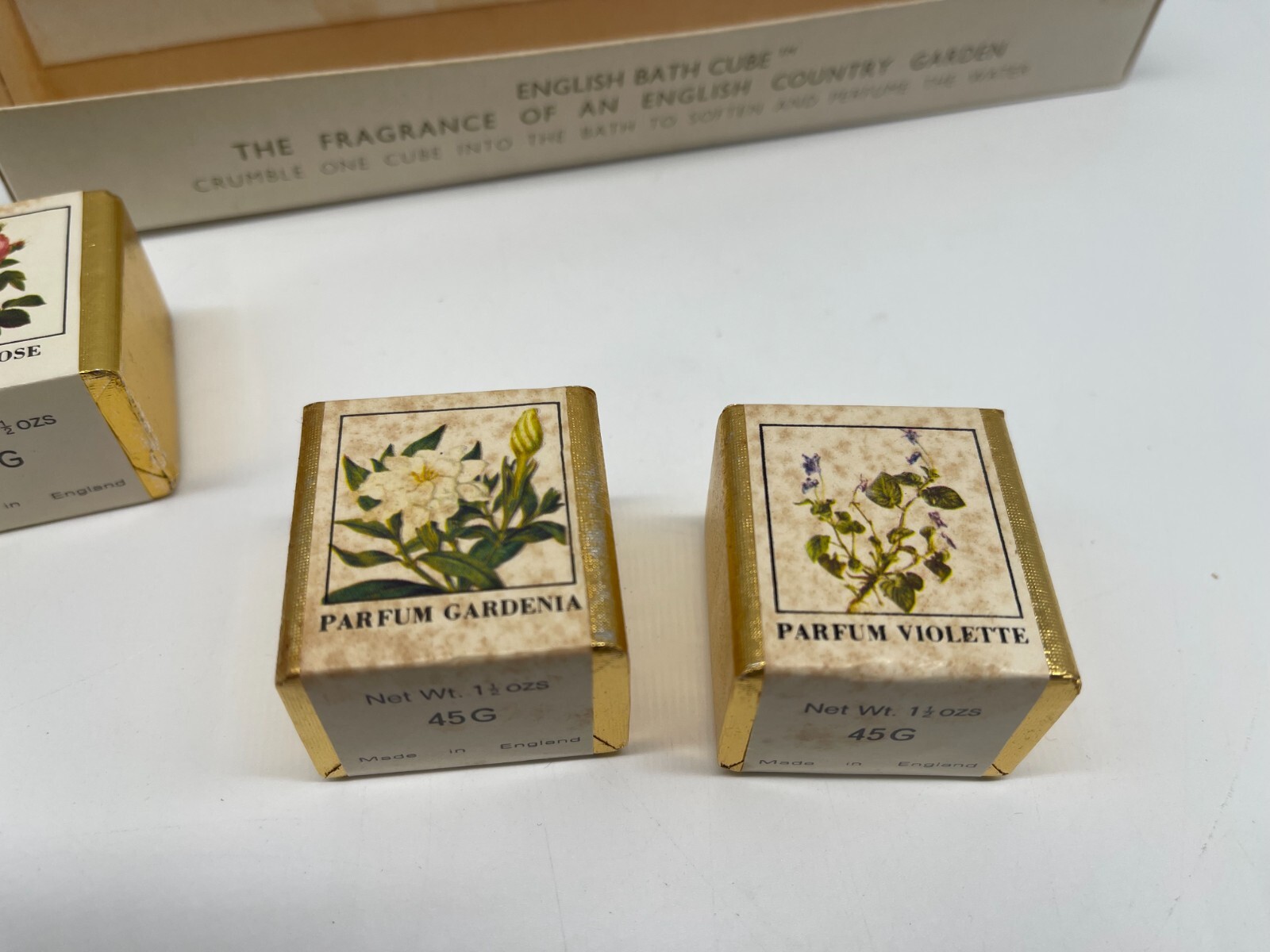 English Bath Cube Floral English Country Garden Scents 6 Cubes Vintage!!