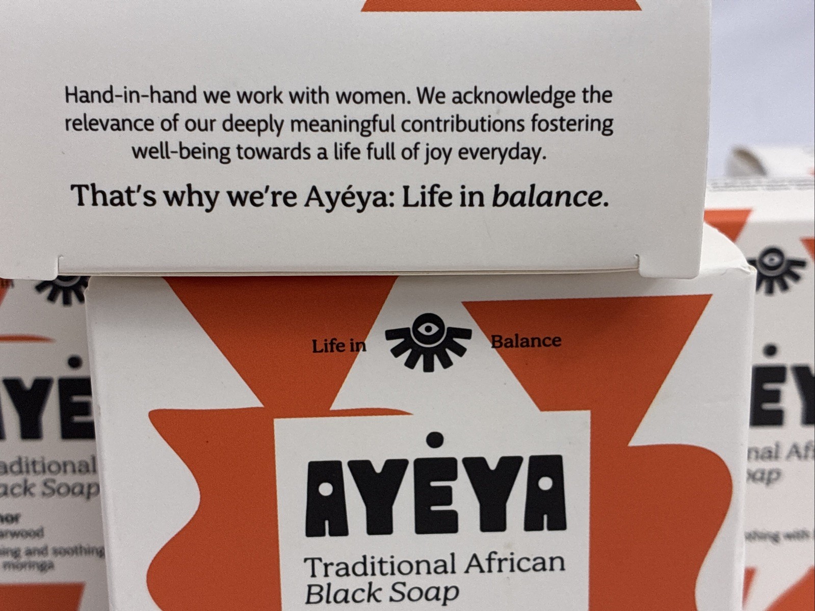 Ayeya Traditional African Black Soap Honor Cedarwood 6 Bars Hibiscus & Moringa