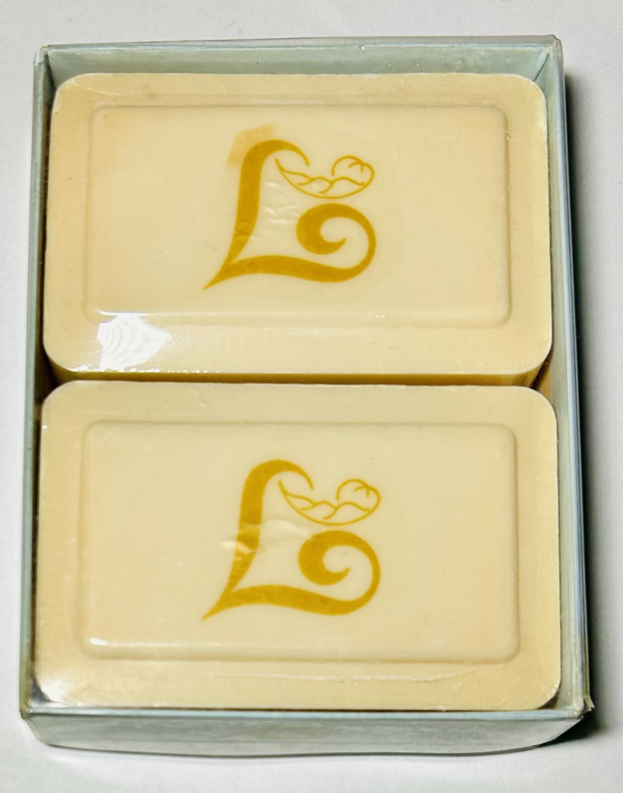 Vintage Katherine Gray French Milled Soap 2 Bar 2 Peas in Pod Heart Design New