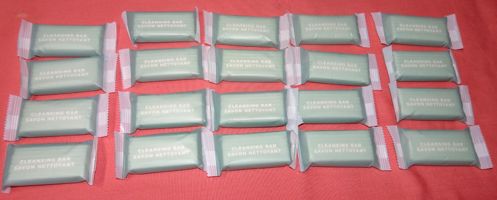 LOT OF 20 Cleansing Bar Savon Nettoyant Soap 0.60 Oz Hotel Travel Size marriott