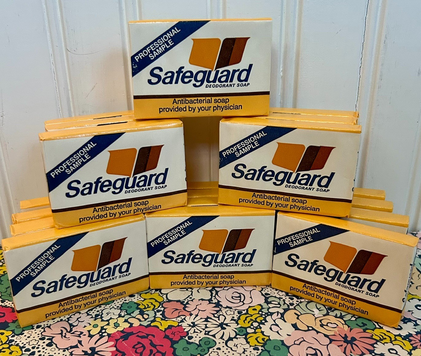 19 SAFEGUARD ANTIBACTERIAL DEODORANT BAR SOAP 1 oz each PROCTER & GAMBLE