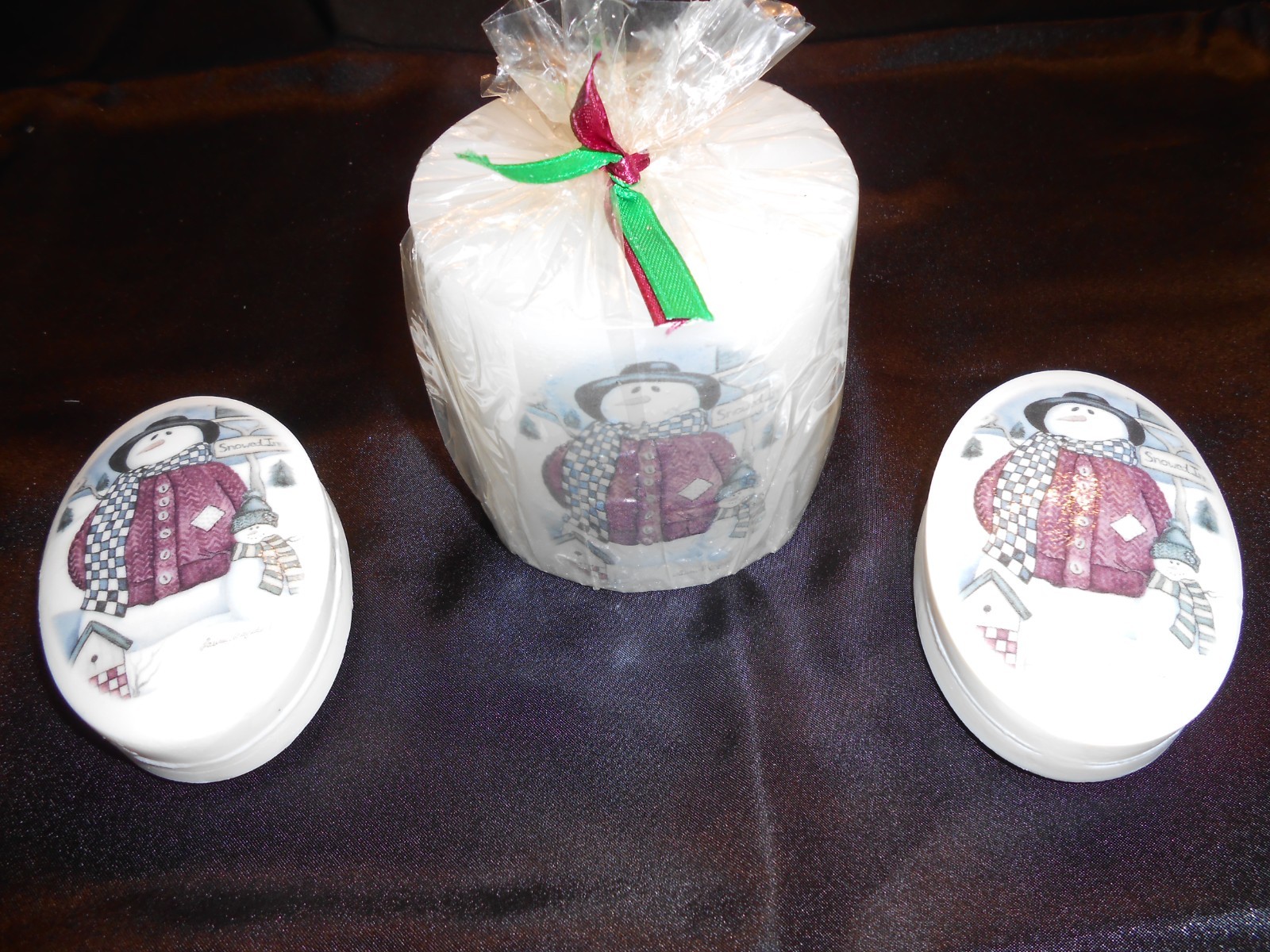 Soap Art Candle 3″ & 2 Picture soap bars (Design continues with use of soap)