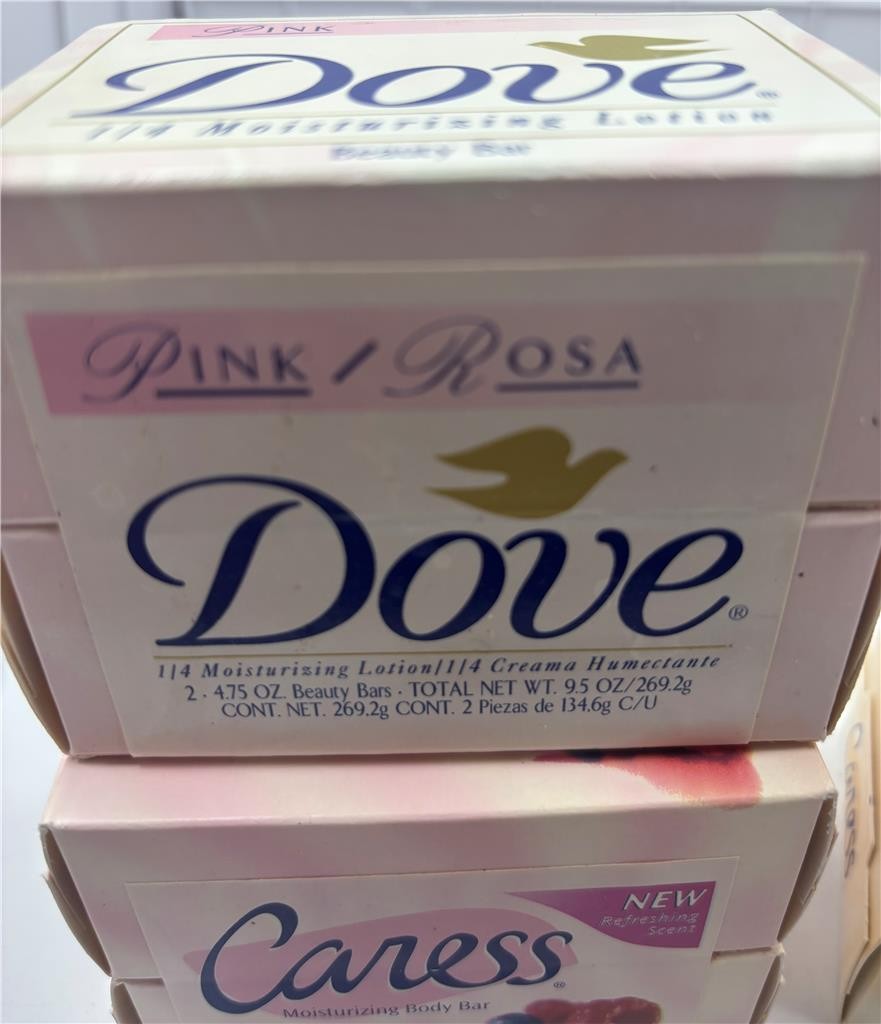 8 Vintage Caress Berry Fusion, Nature’s Silk, Dove pink soap 8 bars total