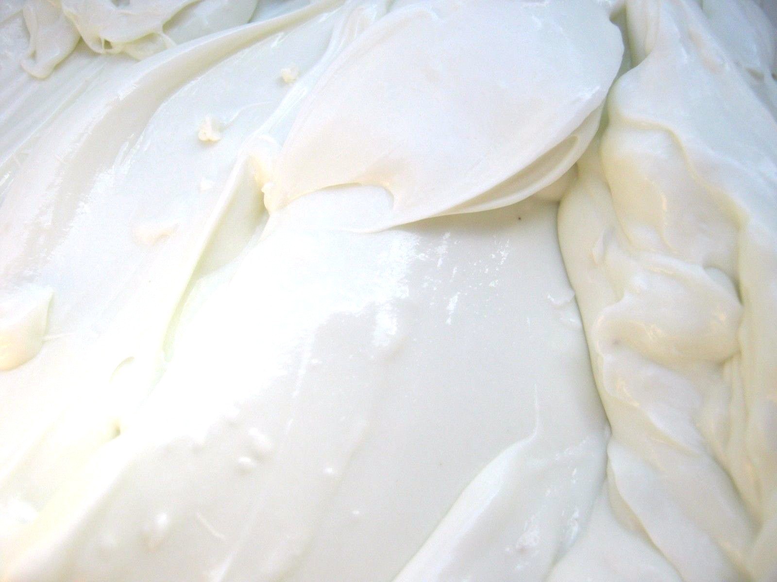 GOAT MILK AND EMU OIL LOTION UNSCENTED BASE ALL NATURAL WHOLESALE BULK PRICE