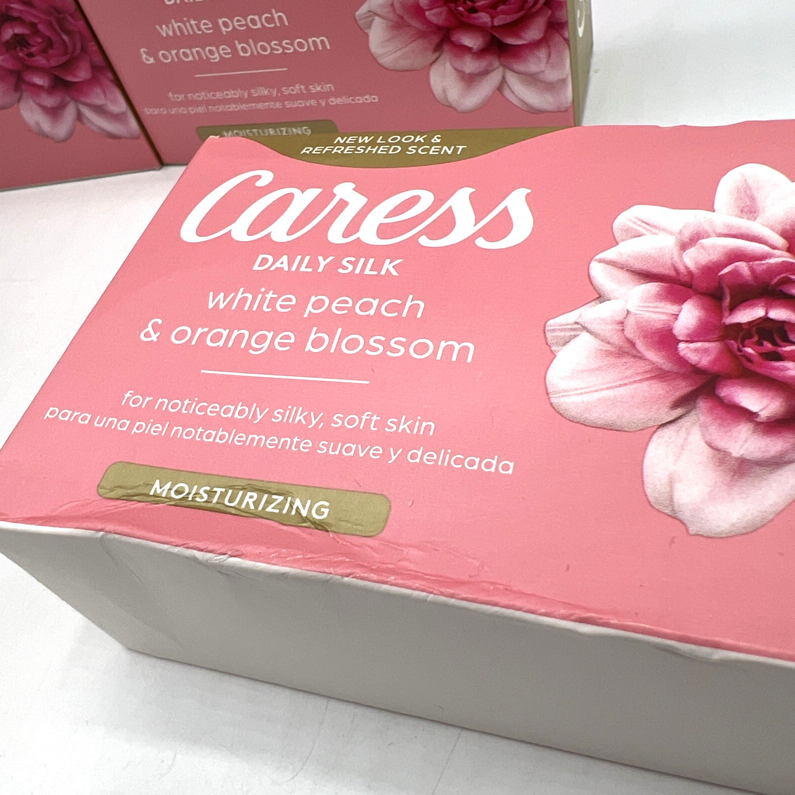 Caress Daily Silk Soap White Peach & Orange Blossom 3.75 oz Lot 15 Bars