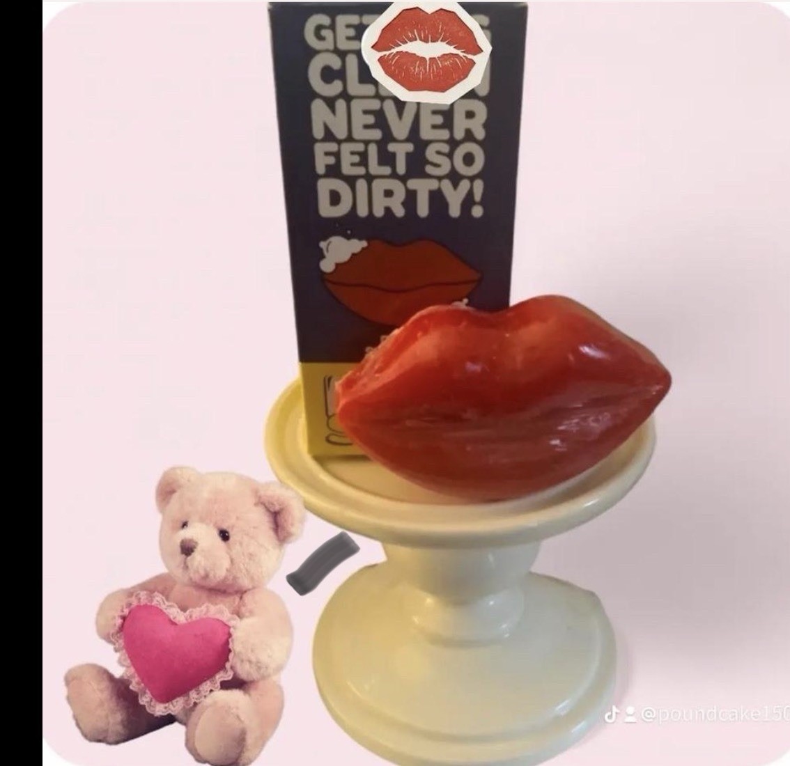 Red Lips Shaped Novelty Body Bar Soap for Men, Women, Teens, Unisex Kids