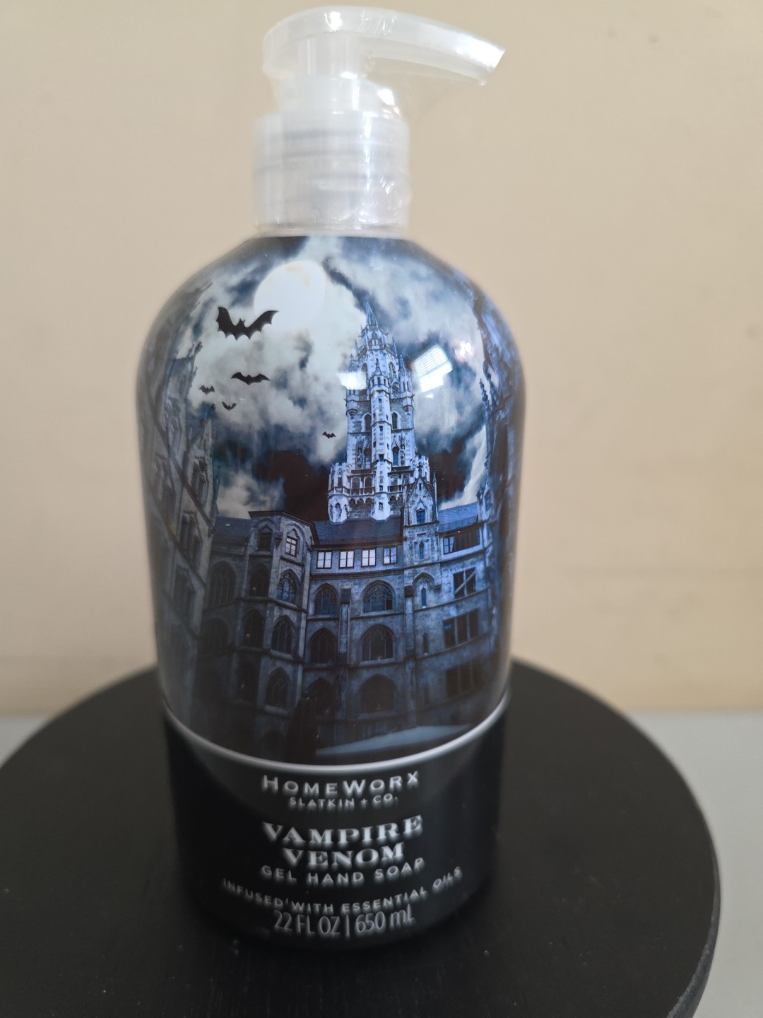 NEW HOMEWORX BY SLATKIN & CO VAMPIRE VENOM GEL HAND SOAP-22 FL OZ-