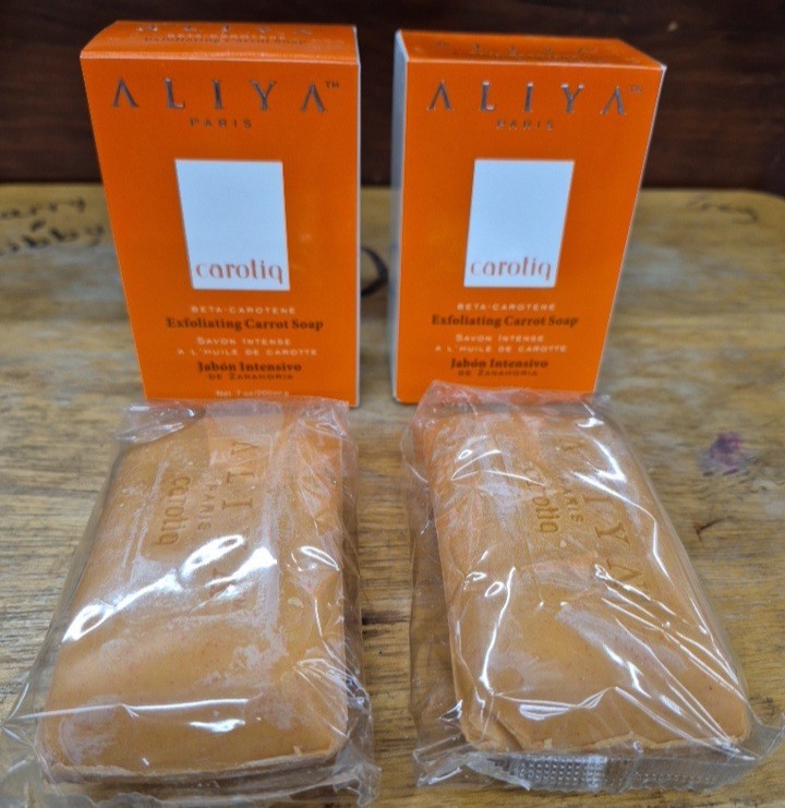 2 Pack of Aliya Paris Carotiq Exfoliating Carrot Soap, 7 oz Bars New