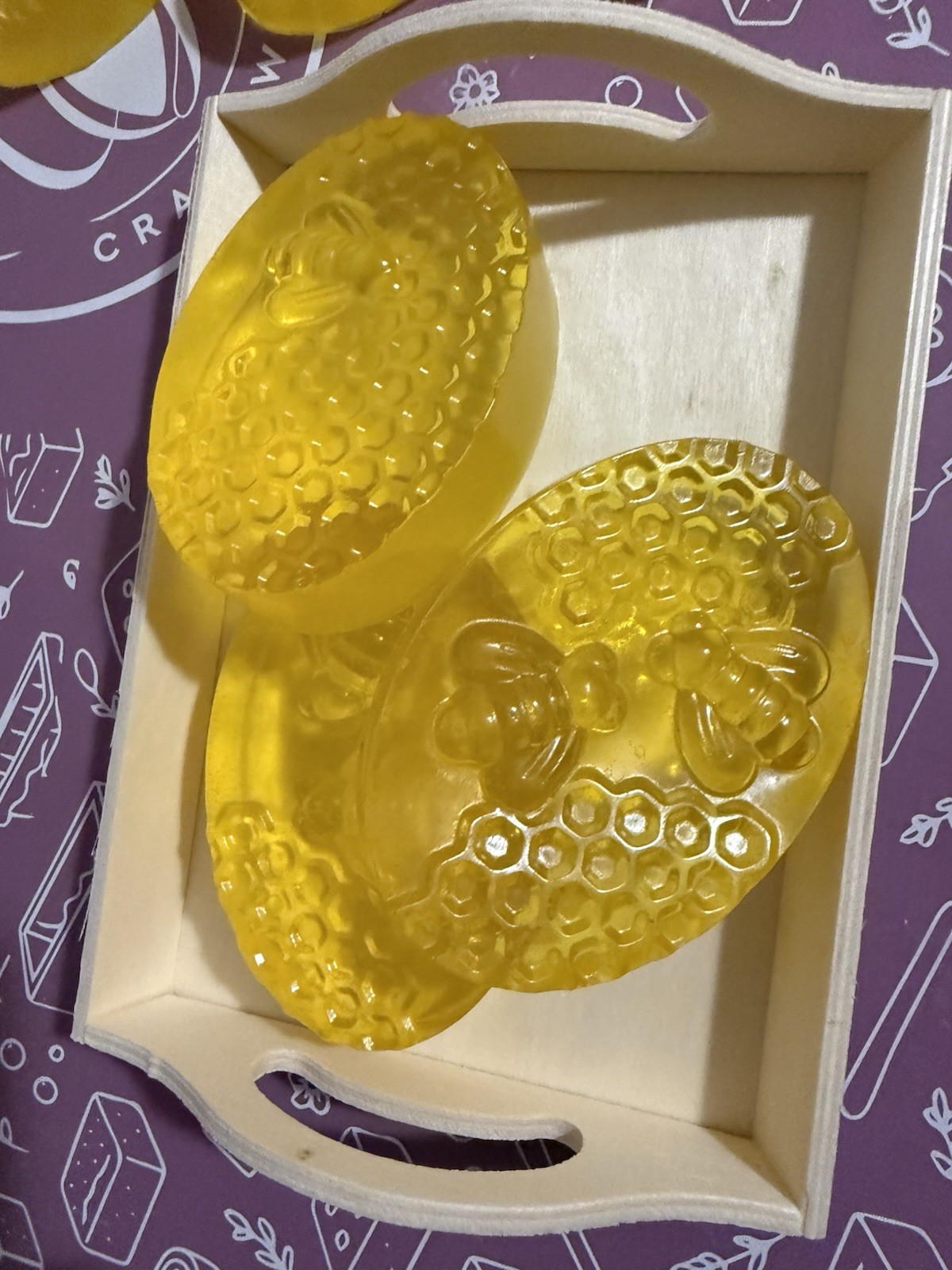 Translucent Yellow Honeycomb Bee Oval Body Bar Soap for Men & Women, Hands