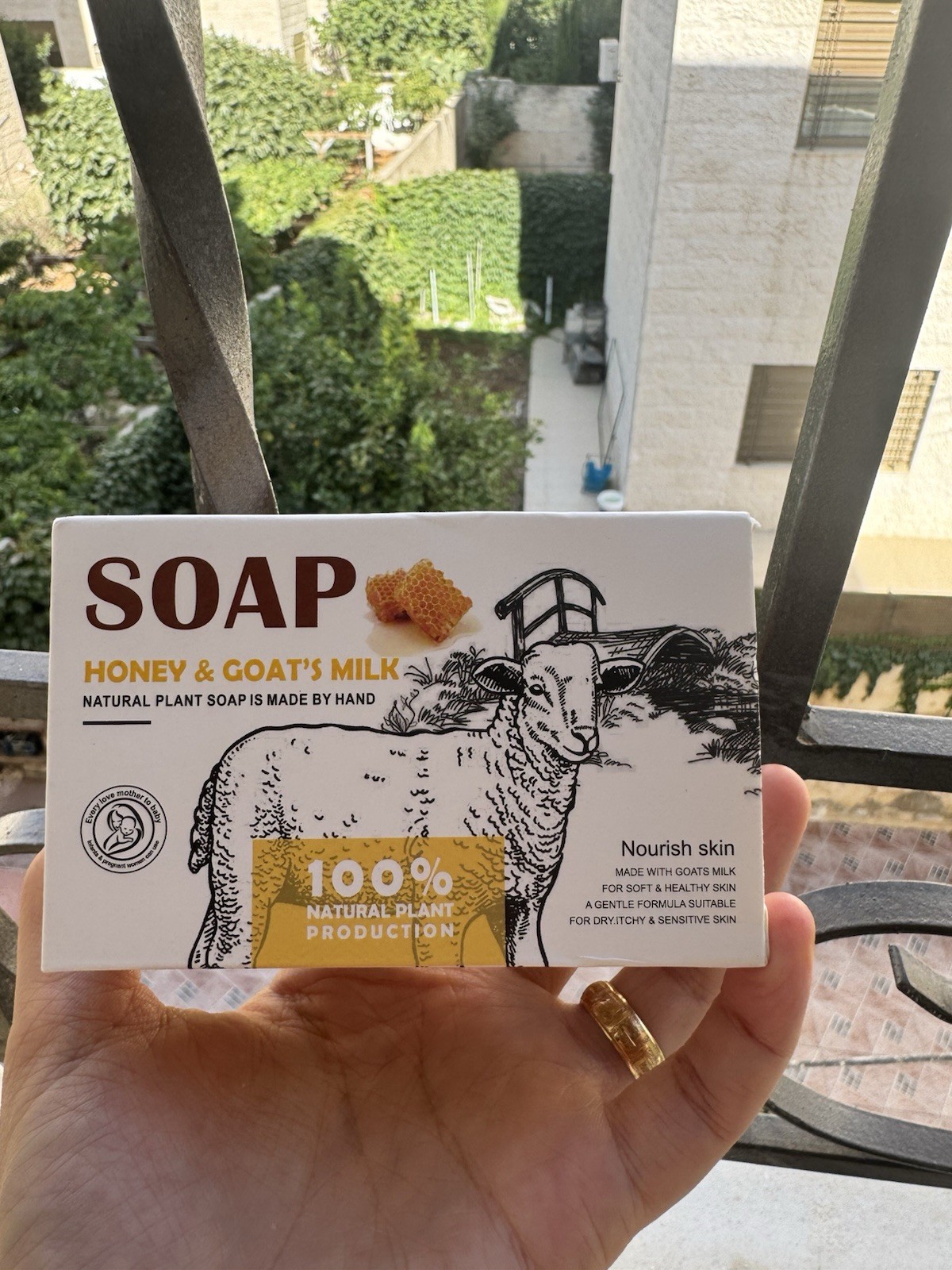 goats milk ،honey & natural plants oil soap (handmade )