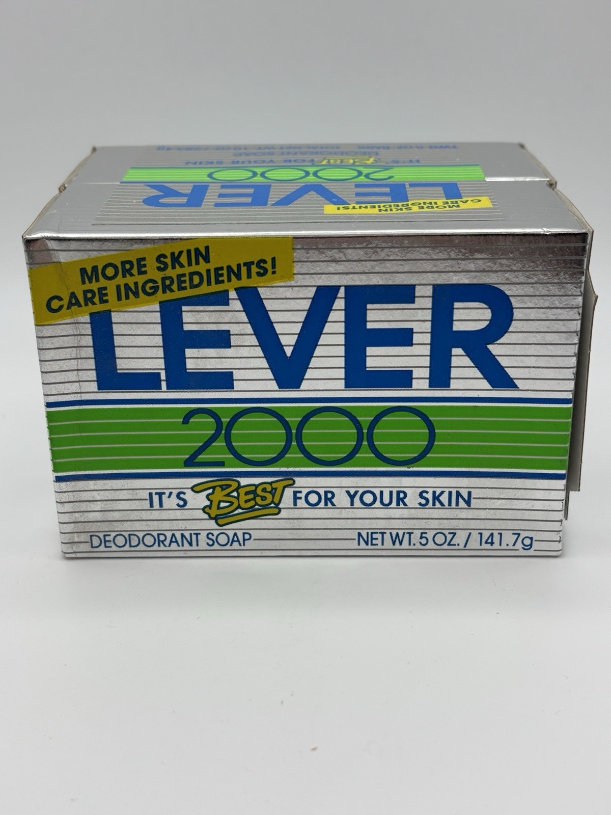 VTG 1994 Lever 2000 2 Bar Duo Pack White 5oz Deodorant Soap Silver Box USA Prop
