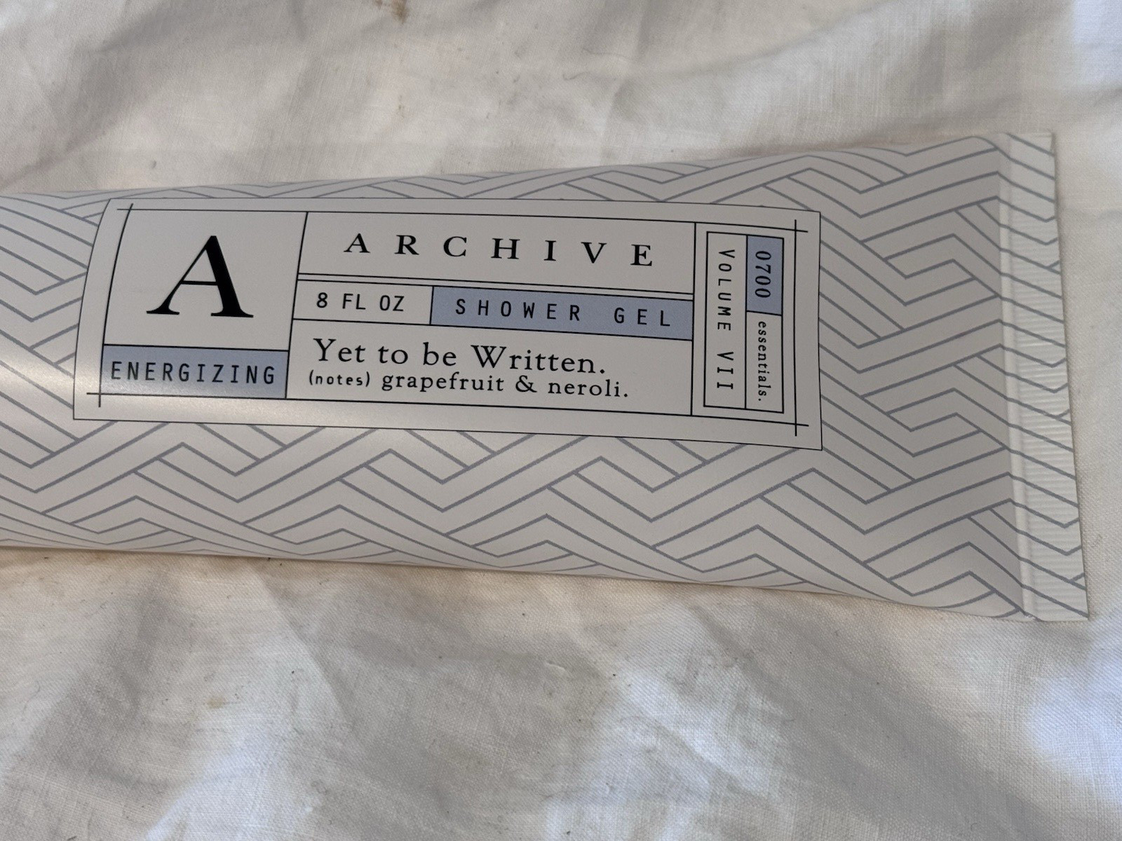 ARCHIVE “Yet to be Written” Shower Gel Grapefruit & Neroli 8 oz Tube NEW