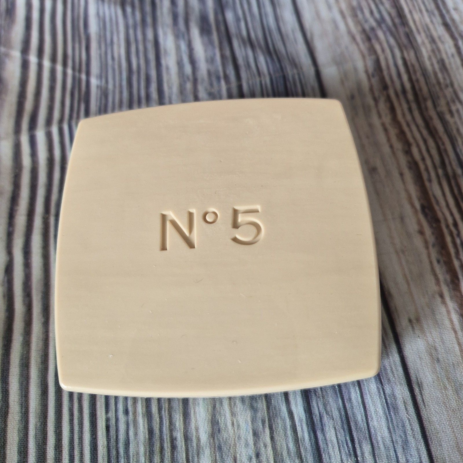 Chanel No5 Bath Soap NEW 5.3 oz 150g Savon Pour Le Bain Full Size Made in France