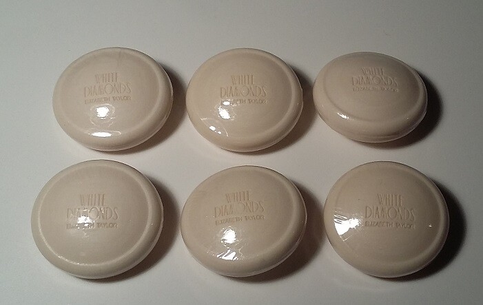 WHITE DIAMONDS Elizabeth Taylor PERFUMED SOAP (LOT OF 6) .87 OZ each NEW SEALED
