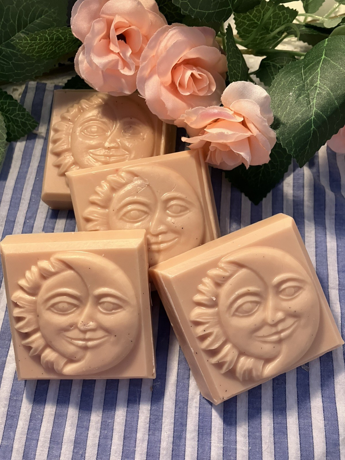 Handmade Glycerin/Goatmilk Soap~Organic Natural Oils~PINEAPPLE MANGO COCONUT~3oz
