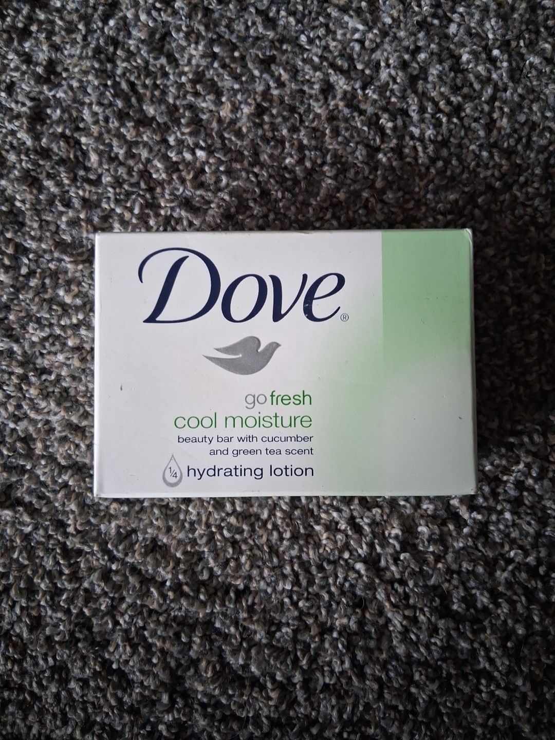 VTG Dove Go Fresh Cool Moisture Soap Bar Cucumber Green Tea Scent 4.25 Oz Bar