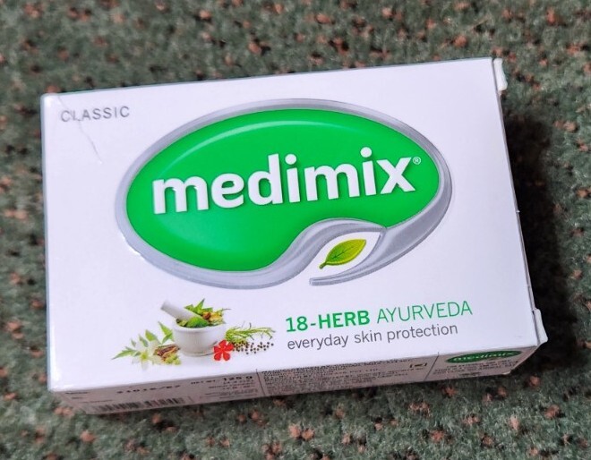 Medimix Bar Soap 18 Herb Everyday Skin Protection