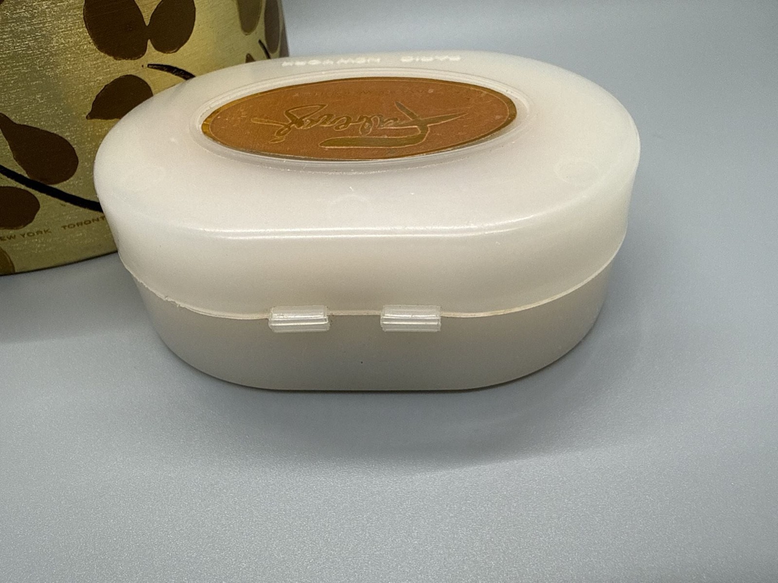NOS Faberge Woodhue Bath Powder & Savon Woodhue Soap in Case Set 60’s MCM Vtg