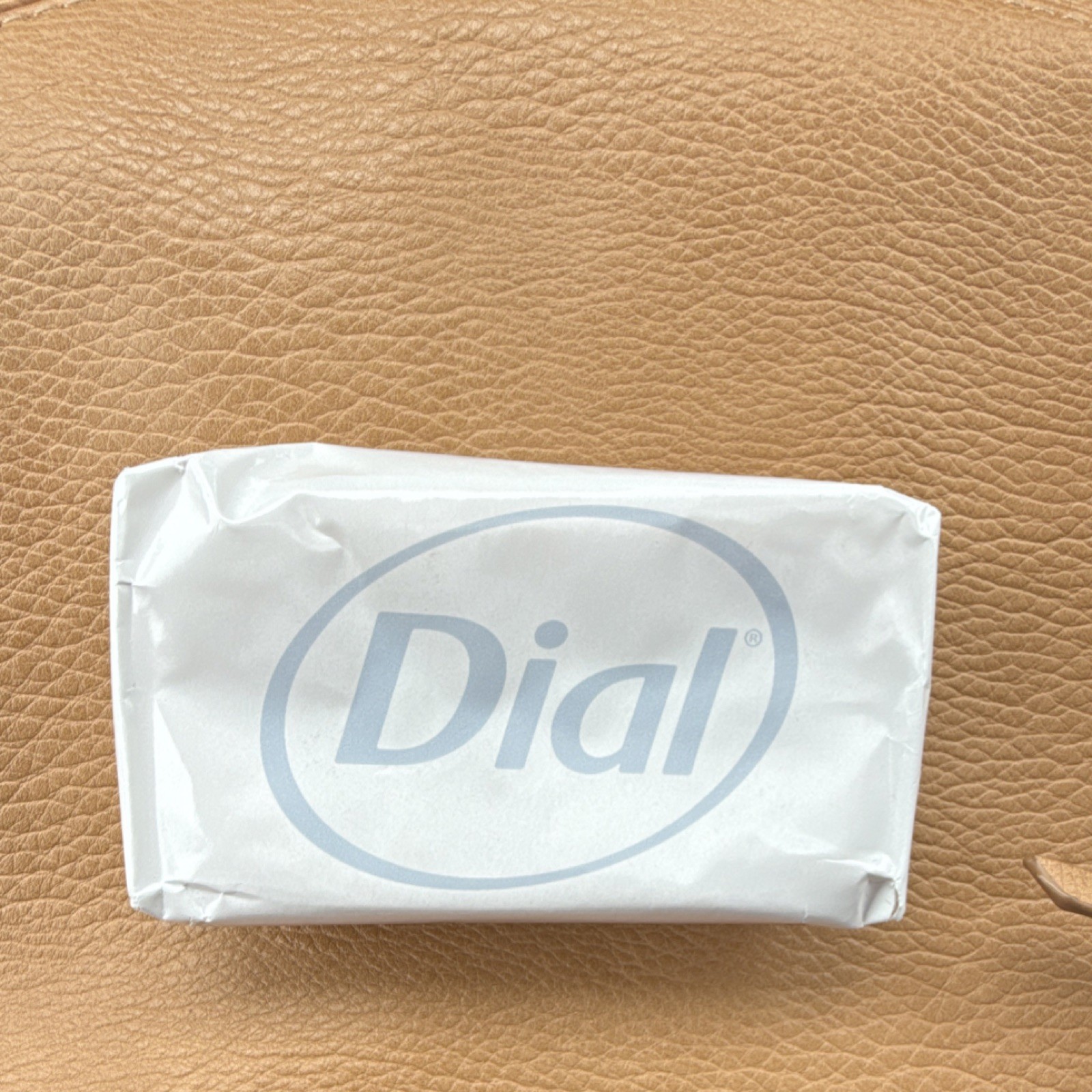 Dial Antibacterial Soap Bar 4 oz White Rectangular Benzalkonium Chloride 2857344