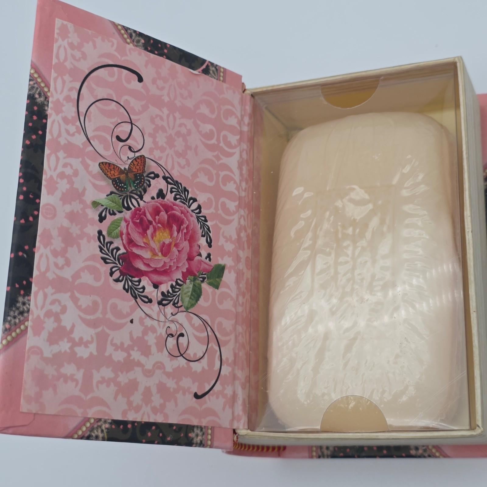 Punch Studio Citrus Passion Soap 4oz Pink Floral Keepsake Book Box New Sealed