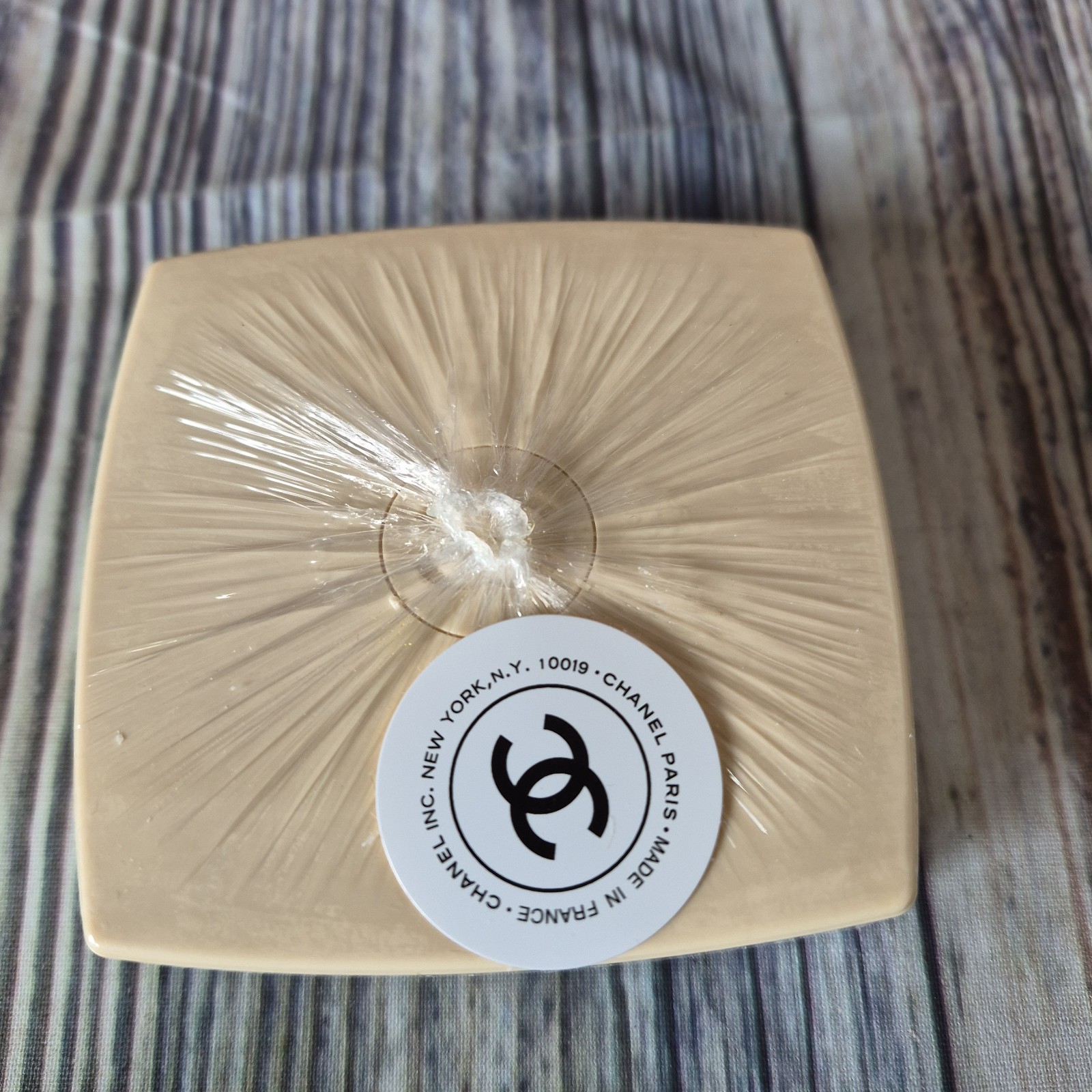 Chanel No5 Bath Soap NEW 5.3 oz 150g Savon Pour Le Bain Full Size Made in France