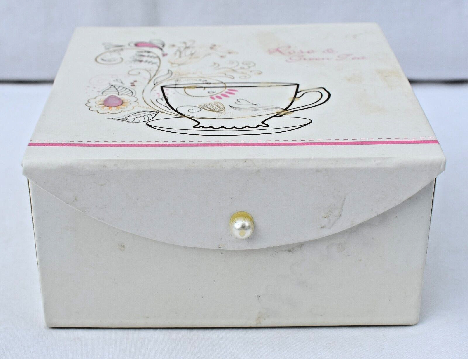 CST – ROSE & GREEN TEA Bath Soap – 7.75 oz