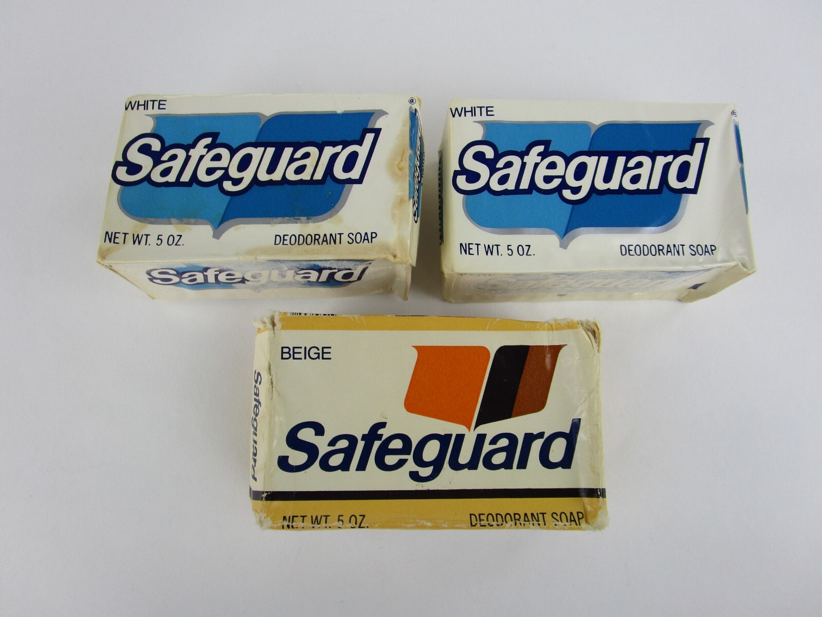 Safeguard Deodorant Soap Bars (2) White (1) Beige 5 oz. Vintage New Lot Of 3