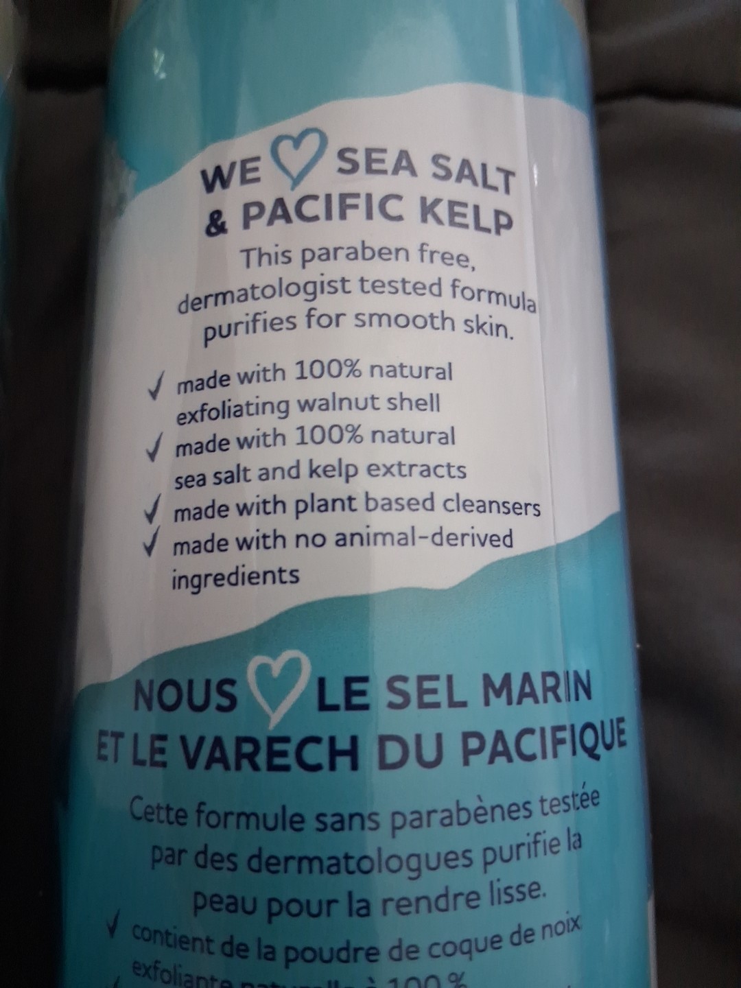 St. Ives Exfoliating Body Wash Sea Salt & Pacific Kelp 16oz – Pack of 2
