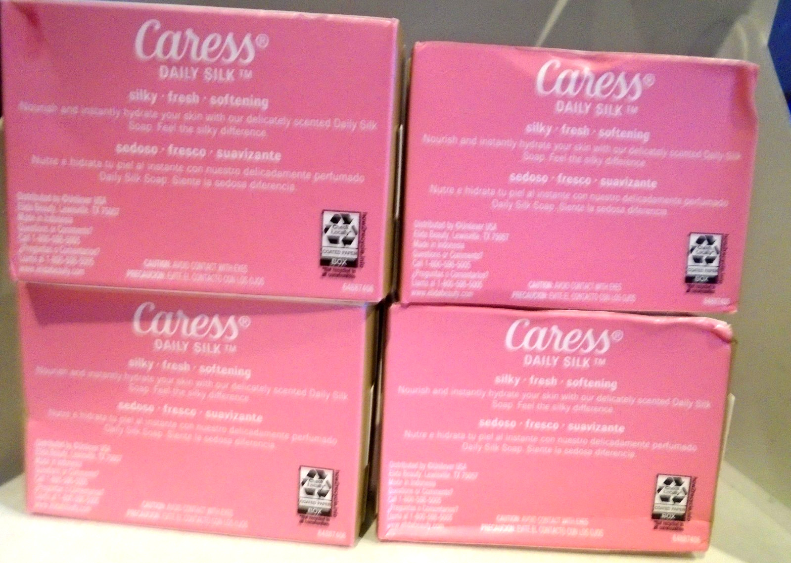 Caress Daily Silk White Peach & Silky Orange Blossom Beauty 3.15oz Bar Soap 4 Pk
