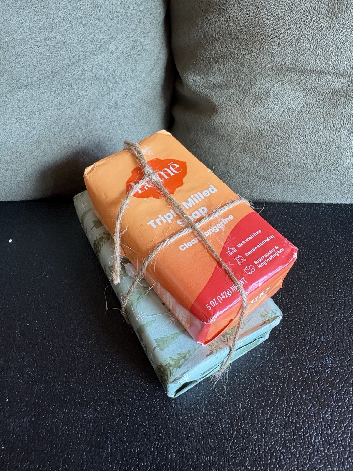 Lot Of 2 Soaps Lume Triple Milled Soap And Essencias de Portugal