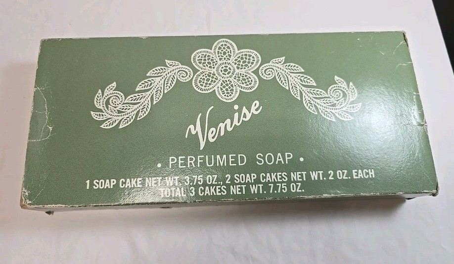 Vintage Venise Perfumed Soap Boxed Set 3 Shaped Bars 7.75 oz Total