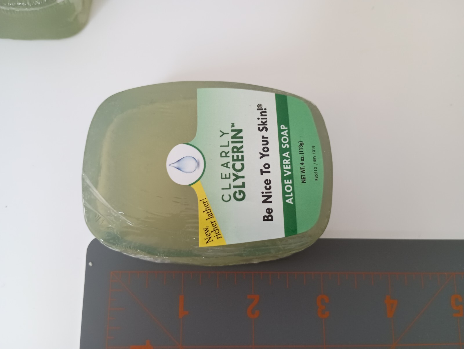 Clearly Glycerine Clear Bar Soap Aloe Vera 4 oz Lot of 3 New Richer Lather