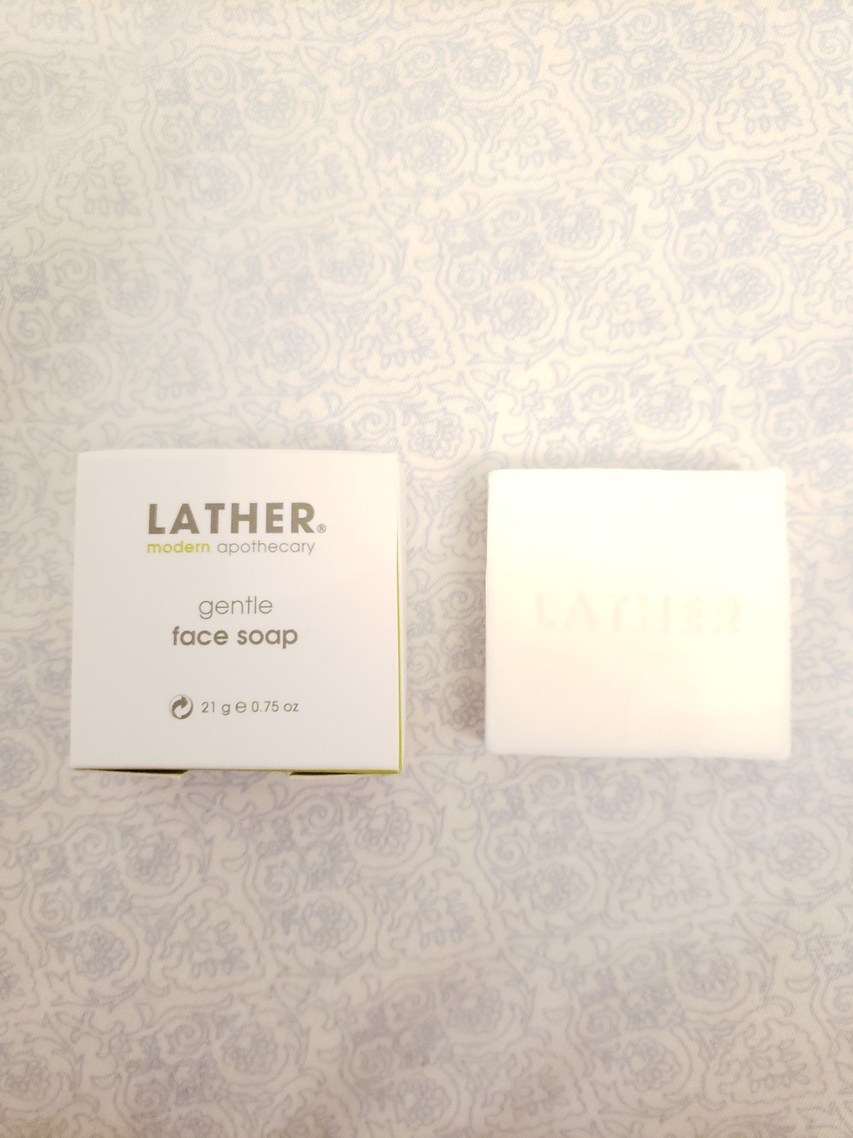 NIB Lather Modern Apothecary Gentle Face Soap, Travel Size Mini Bar 21g / .75 oz