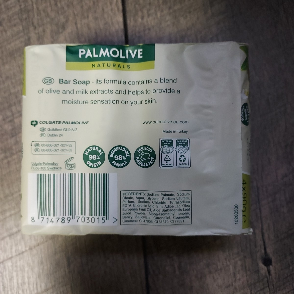 LOT OF 2 Palmolive Naturals Moisture Care Aloe and Olive Bar Soap 4 bars each
