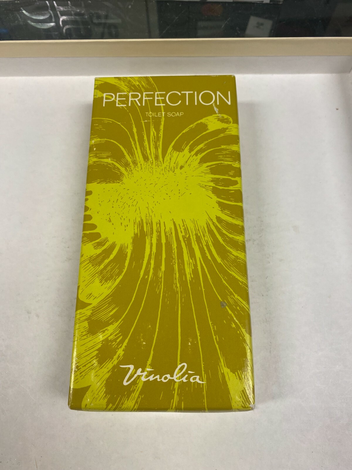Perfection Toilet Soap by Vinolia Set of 3 (3.4 oz each)