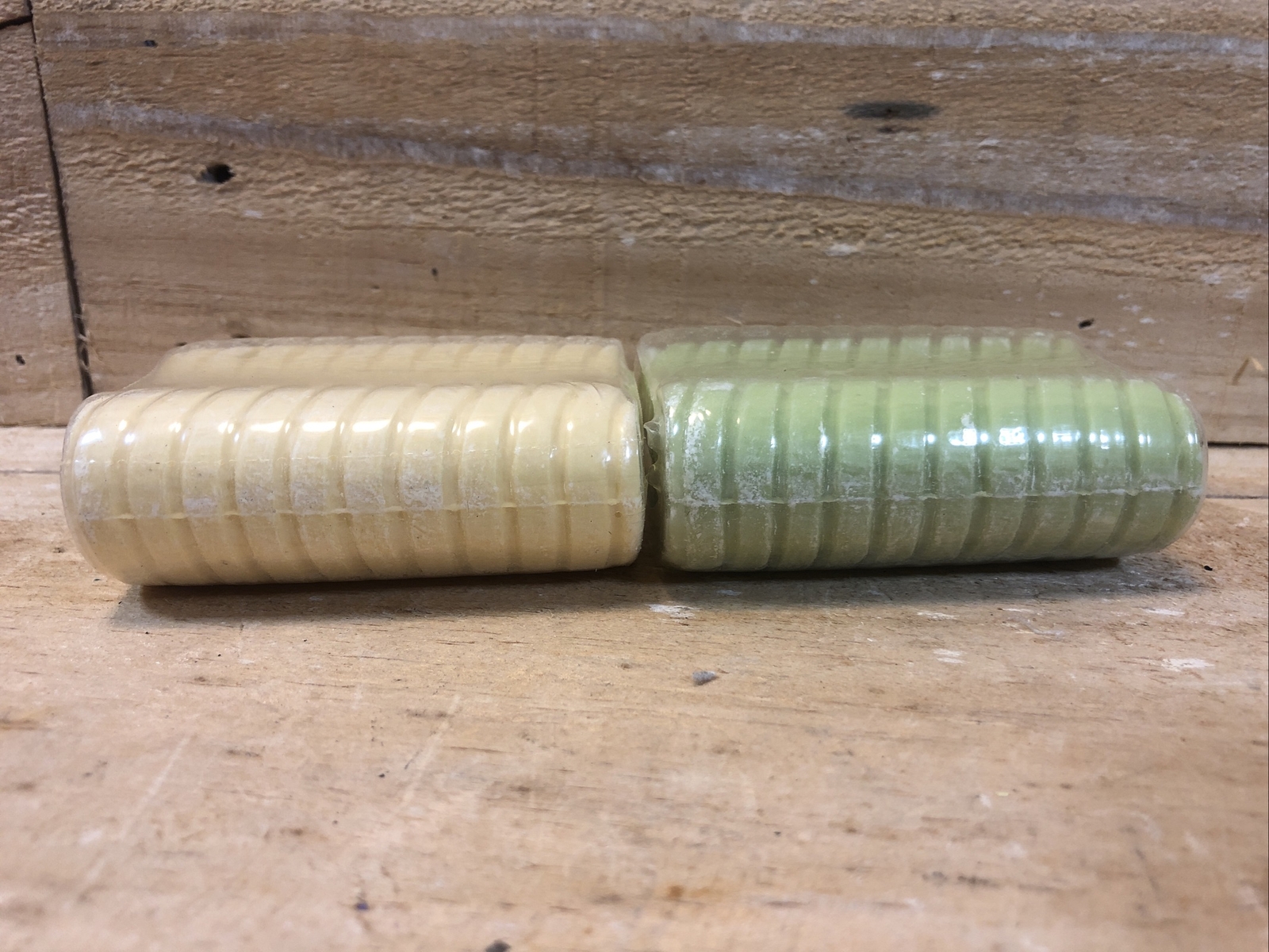 Vitabath Bars Of Soap, 1 Green, 1 Yellow 4oz Each