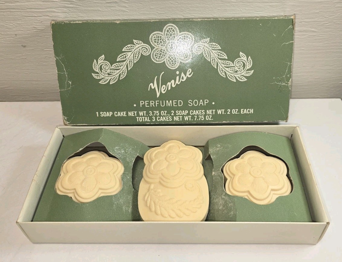 Vintage Venise Perfumed Soap Boxed Set 3 Shaped Bars 7.75 oz Total