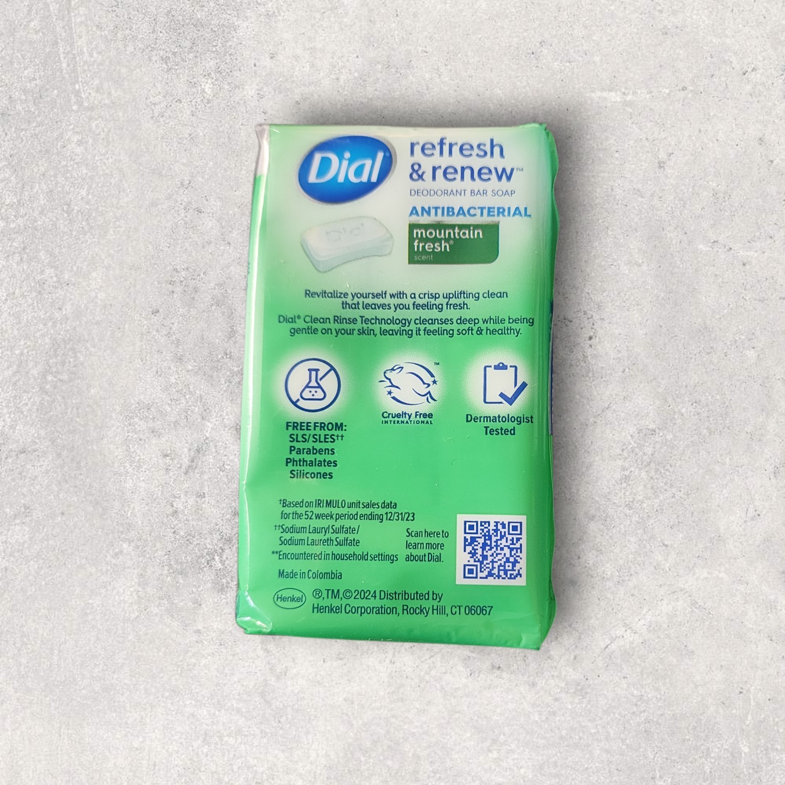 Dial Mountain Fresh Antibacterial Soap Bars 3 x 4 oz New Sealed Refresh & Renew