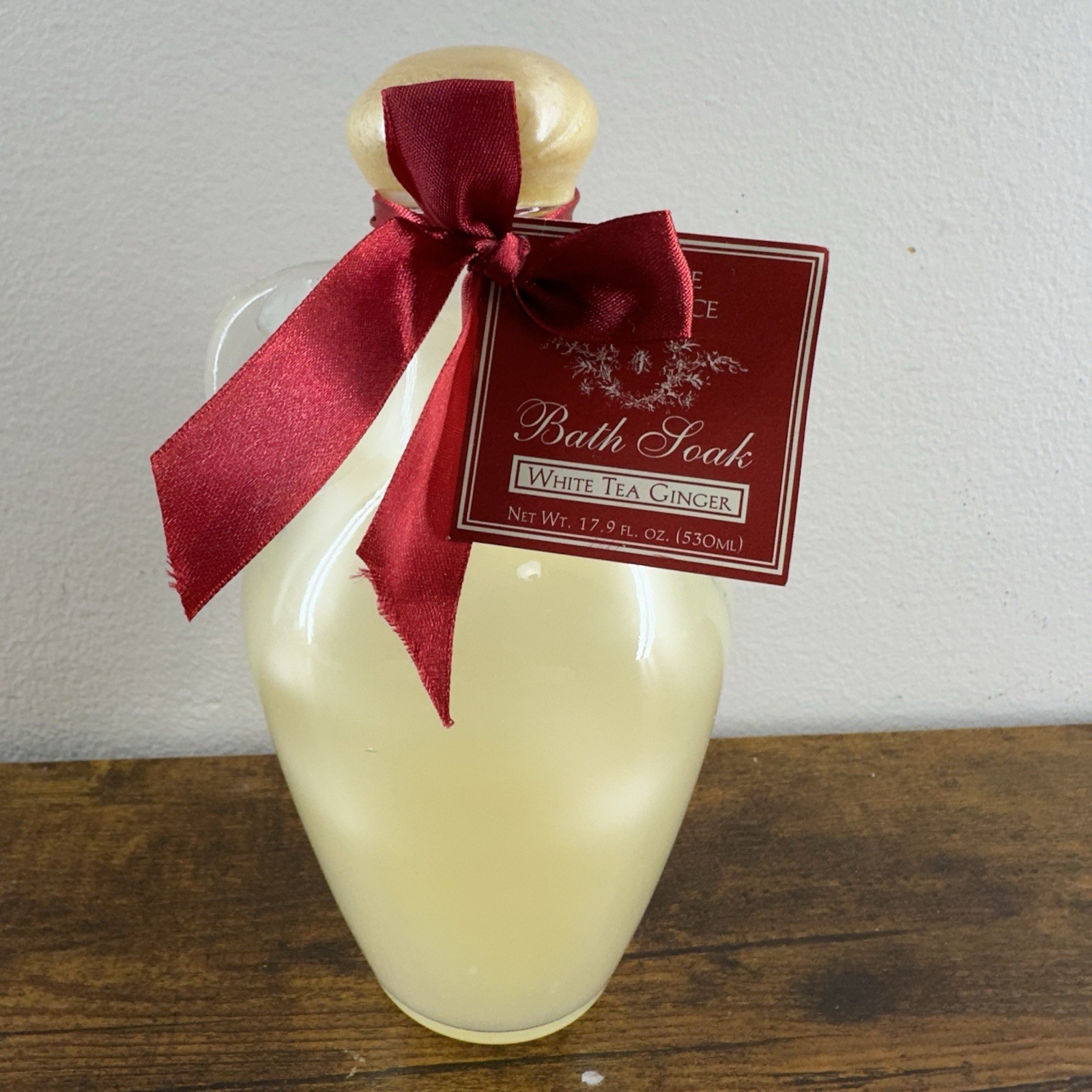 Cru de Provence White Tea Ginger Bath Soak 17.9 fl oz – Luxury Glass Bottle New