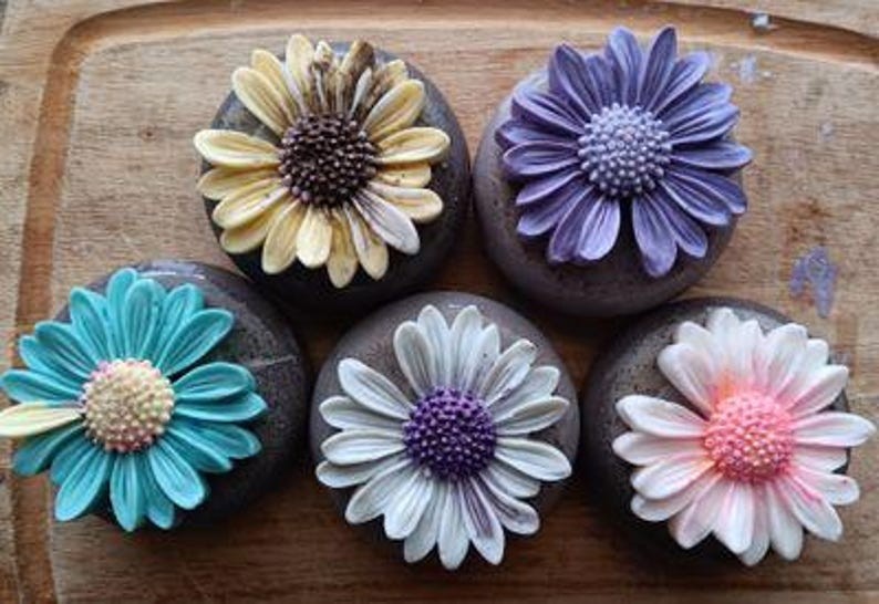 Sandalwood Rose Goat Milk Soap Bar | Decorative Daisy Facial Bar | Gift for Mom