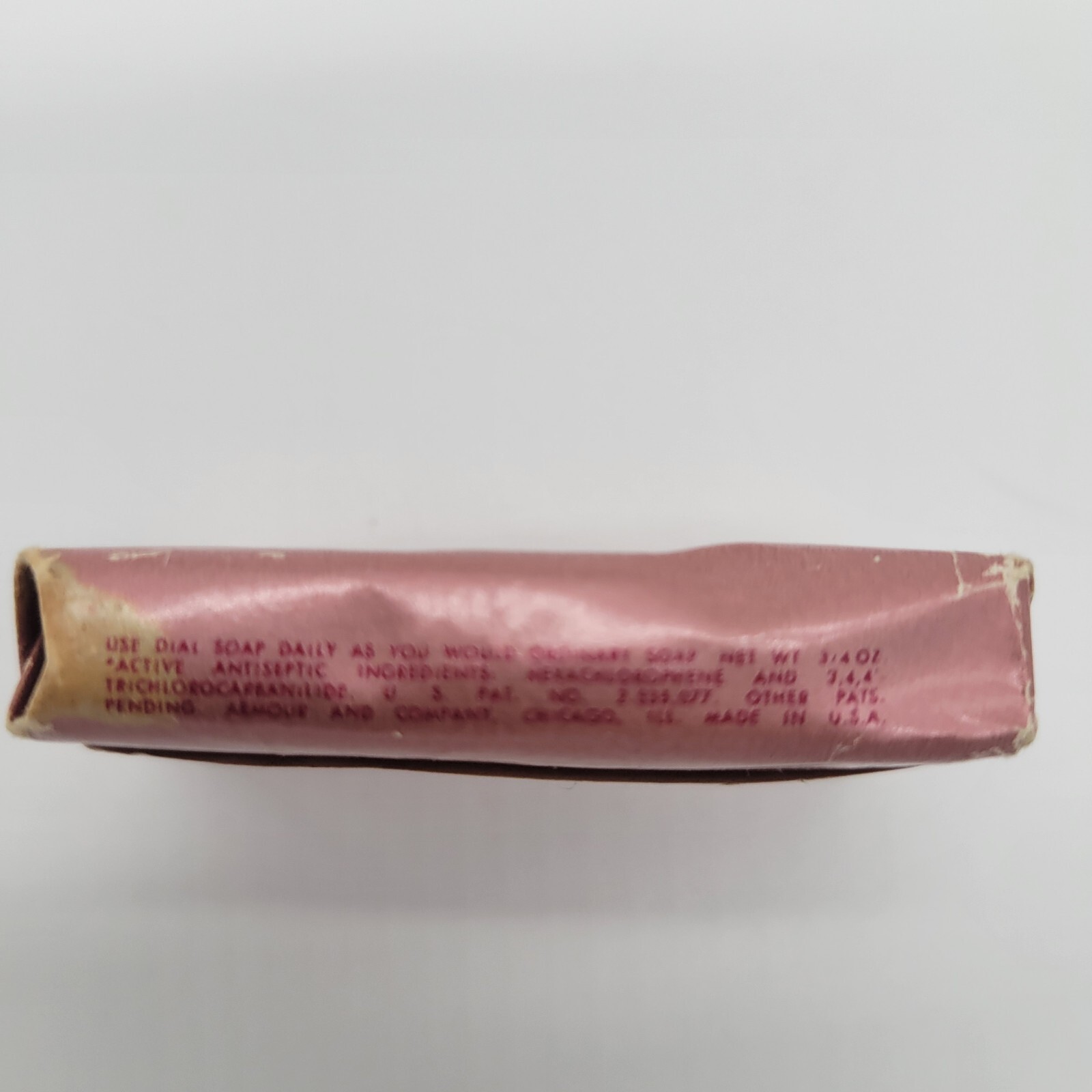Dial Bath Size Deodorant Beauty Bar Soap 5 OZ Vintage NOS Pink Wrapper AT-7