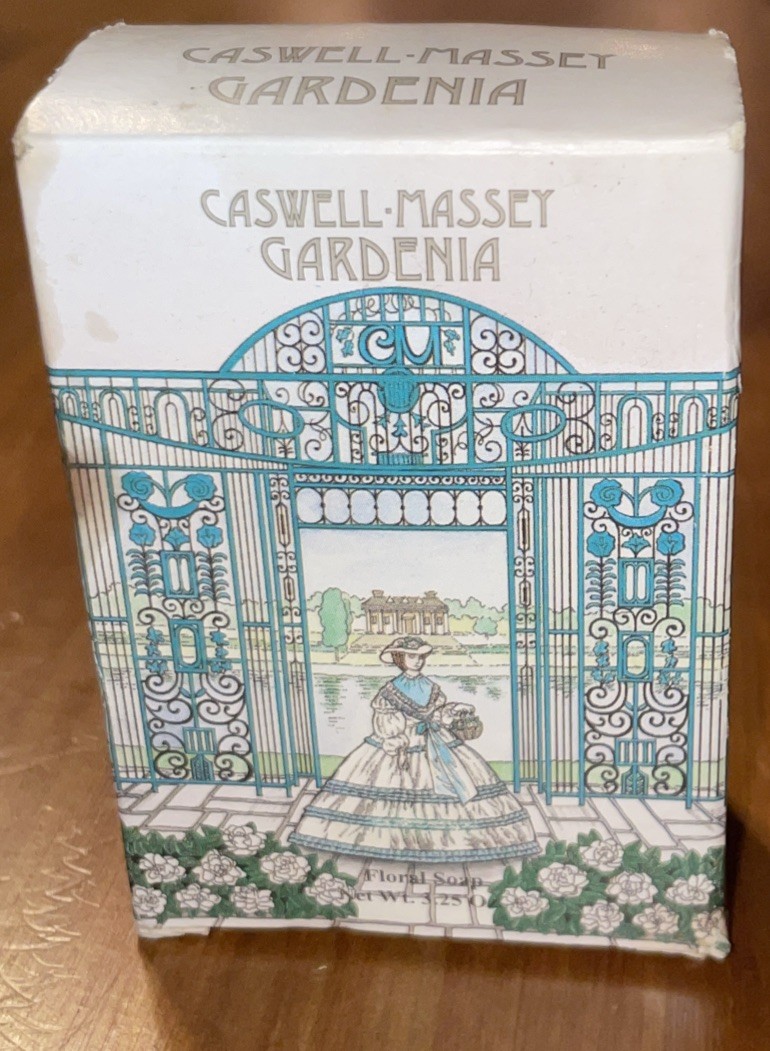 Caswell-Massey Gardenia Floral soap 3.25 oz vintage New In box