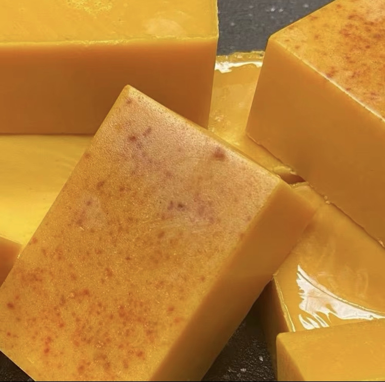 Tumeric Soap Skin Whitening Dark Spots lightening Brightening